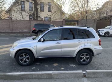 Toyota: Toyota RAV4: 2004 г., 2 л, Автомат, Бензин, Кроссовер