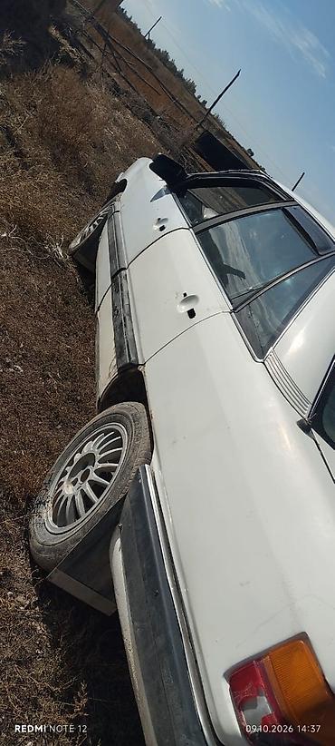 а 6 с4: Audi 100: 1990 г., Седан — 4