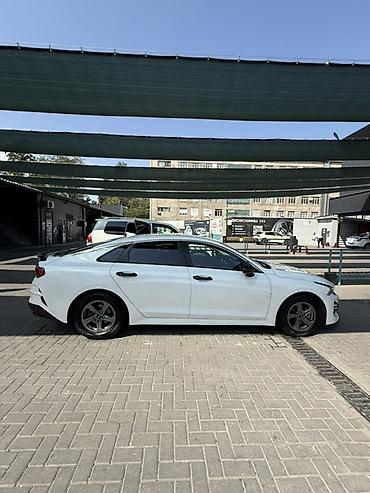 белый салон: Kia K5: 2021 г., 2 л, Автомат, Газ, Седан — 7
