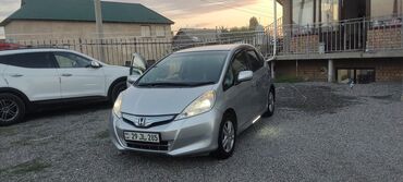 honda nr v: Honda Fit: 2011 г., 1.5 л, Автомат, Гибрид, Хэтчбэк