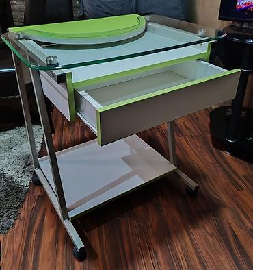 steperi za decu: Kompaktan pomoćni sto/kolica sa fiokom i staklenom radnom pločom - — 7