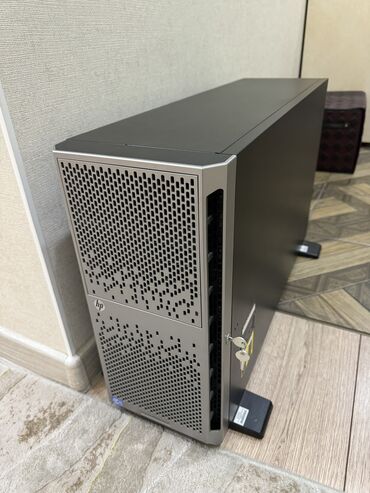 Серверы: Сервер HP ML350p Gen8 (Индикаторы питания горят. Но не включается)