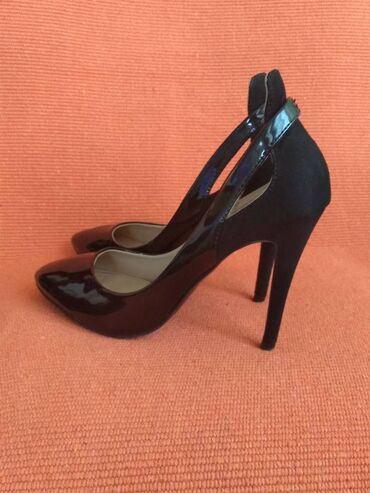 Salonke: Salonke, Zara, 39 — 9