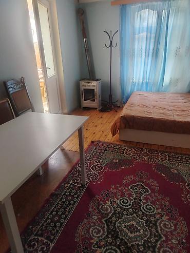 барные столы и стулья: Kirayə ev, 1 otaqlı mətbəx dəsti və yataq dəsti 1 evdə yerlewir,1-2 — 5