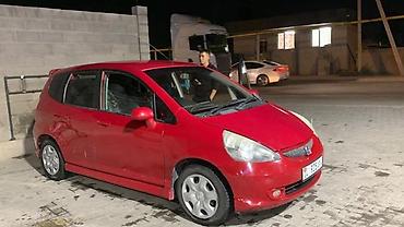 Honda Fit: 2002 г., 1.3 л, Автомат, Бензин, Хэтчбэк at lalafo.kg Honda Fit: 2002 г., 1.3 л, Автомат, Бензин, Хэтчбэк
