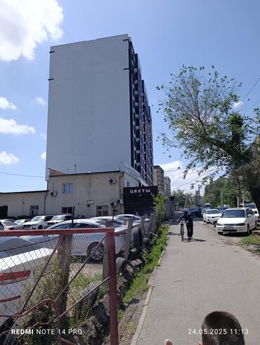Батирлерди сатуу: 4 бөлмө, 167 кв. м, Элитка, 11 кабат, ПСО (өзү оңдоп түзөтүп бүтүү үчүн)