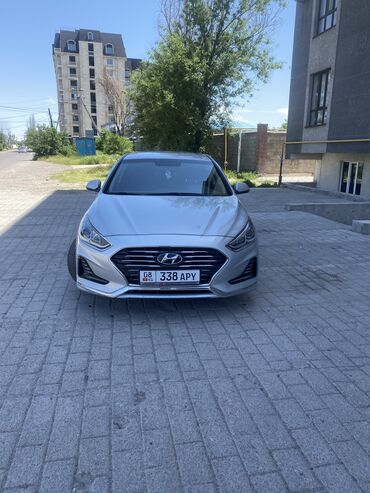 Транспорт: Hyundai Sonata: 2018 г., 2 л, Типтроник, Газ, Седан