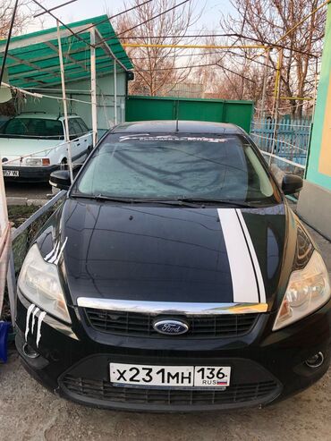 Ford: Ford Focus: 2011 г., 1.6 л, Механика, Бензин, Седан