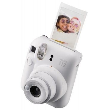 чехоы: Камера моментальной печати Fujifilm Instax 12 белого цвета. Была