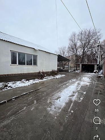 Продажа коттеджей и домов: Продаётся светлый дом с большим огороженным участком. Участок 9.7 — 2