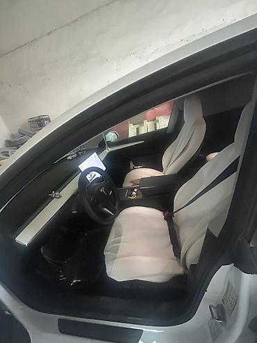 топаз авто: Tesla Model 3, ağ mirvari rəng, elektrik sedan. Amerikadan yüngül — 9