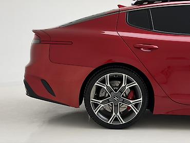 Kia: Kia Stinger: 2021 г., Фастбек — 5