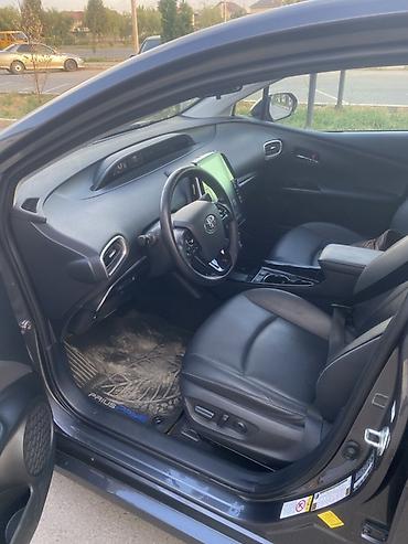 byd e1: Toyota Prius: 2020 г., 1.8 л, Автомат, Гибрид, Лифтбек — 9