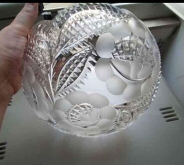 Meyvə qabları: Ваза Bohemia, Чехия -40 AZN. 2 хрустальные большие вазы советских — 6