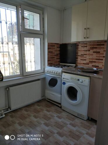 Uzunmüddətli kirayə mənzillər: Nərimanov metrosunun yaxınlığında 5 mertebeli binanın 5-ci — 3