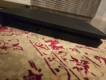 plestesin: PlayStation 4 Slim Əla Vəziyyətdə 450 azn real alıcıya endirim olacaq — 3