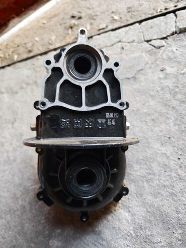 Мотозапчасти и аксессуары: Набор запчастей для малокубатурного мотоцикла/скутера: - Головка — 6