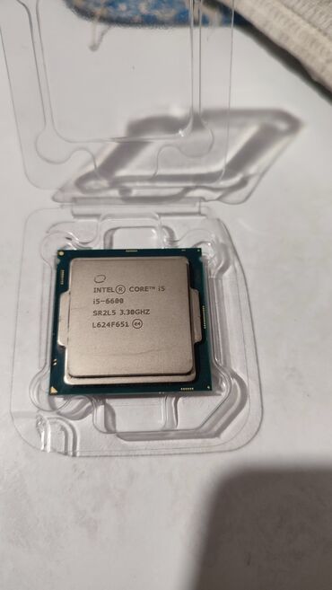 core i7 8700: Процессор, Intel Core i5, 4 ядер, Для ПК