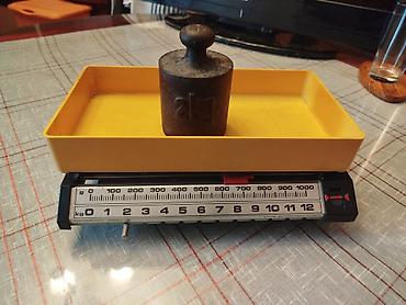 Ostala kuhinjska oprema: Retro stara mehanicka kuhinjska vaga - vintage na lalafo.rs — 4 Ostala kuhinjska oprema: Retro stara mehanicka kuhinjska vaga - vintage — 4