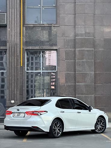 tayota progres: Toyota Camry: 2023 г., 2.5 л, Вариатор, Гибрид, Седан — 6