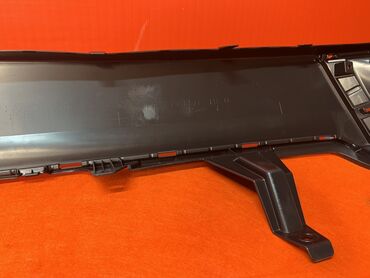 Бамперы и комплектующие: Бампер Toyota, Новый, Оригинал — 14