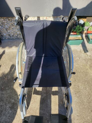 Invalidska kolica: Invalidska (ručna) kolica – aluminijumski ram - Stabilna, lagana — 5