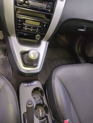 Hyundai: Hyundai Tucson: 2 l | 2007 il Ofrouder/SUV — 8