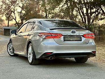 changan hybrid: Toyota Camry: 2020 г., 2.5 л, Вариатор, Гибрид, Седан — 8