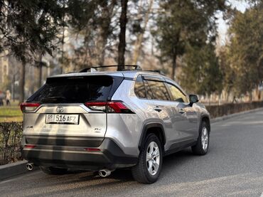 Toyota: Toyota RAV4: 2019 г., 2.5 л, Автомат, Бензин, Кроссовер — 6