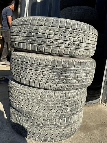 Срочно продаю Комплект зимних шин Yokohama (4 шт.) размер 205/60/R16