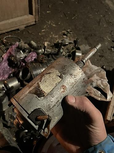 Бензонасосы: Бензонасос Б/у, Оригинал — 56