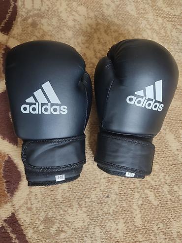 Кол каптар: Боксерские перчатки adidas, черные, 4 oz. - Легкие перчатки для — 1