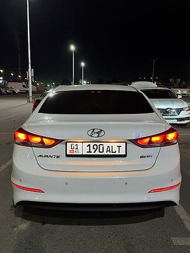 решетки на радиатор: Hyundai Avante: 2016 г., Дизель, Седан — 2