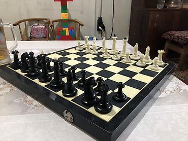 Шахматы настольные с комплектом фигур - Классическая доска 8×8 в at lalafo.kg Шахматы настольные с комплектом фигур - Классическая доска 8×8 в