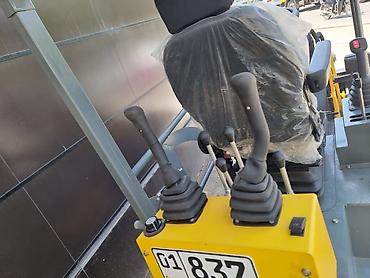 Погрузчики: Погрузчик, 2024 г., Колесный — 11