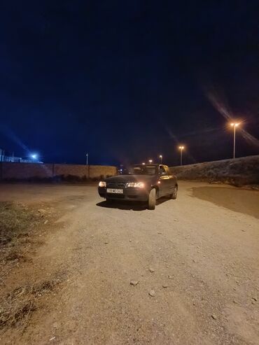 Iran Khodro: Iran Khodro Samand: 1.8 l | 2006 il 435000 km Sedan — 12