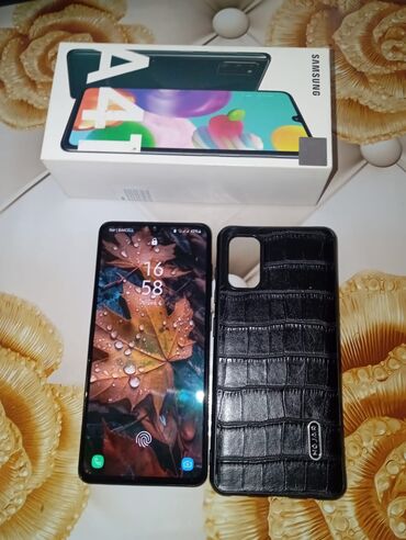samsung telefonlari: Samsung Galaxy A41, 64 ГБ, цвет - Черный, Гарантия, Сенсорный, Отпечаток пальца