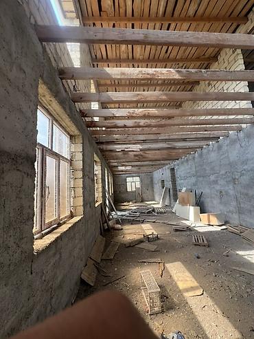 qalada satilan heyet evleri arenda az: Satış üçün torpaq sahəsi və yarımçıq tikili. - Ərazi: hündür daş — 10