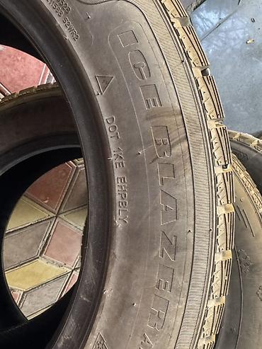 Автомобильная шина Sailun Ice Blazer, размер 225/60 R18. Катался 1 at lalafo.kg Автомобильная шина Sailun Ice Blazer, размер 225/60 R18. Катался 1