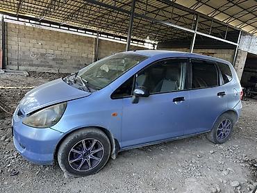 Honda Fit: 2003 г., 1.3 л, Хэтчбэк