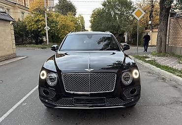 Bentley: Bentley Bentayga: 2017 г., 4 л, Автомат, Бензин, Кроссовер — 1