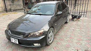 Lexus: Lexus IS: 2002 г., 2 л, Механика, Бензин, Седан — 2