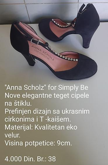shoes: Anna Scholz for Simply Be – elegantne teget cipele na štiklu - Model — 1