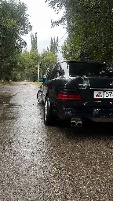 Продажа авто: Mercedes-Benz E-Class: 1994 г., 3.2 л, Автомат, Бензин, Седан — 2