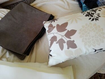 Posteljina: Jastucnice 40x40 dezen po izboru šaljem brzom poštom 400 dinara — 11