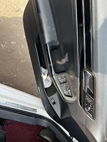 Volkswagen: Volkswagen Jetta: 2018 г., 1.4 л, Автомат, Бензин, Седан — 14