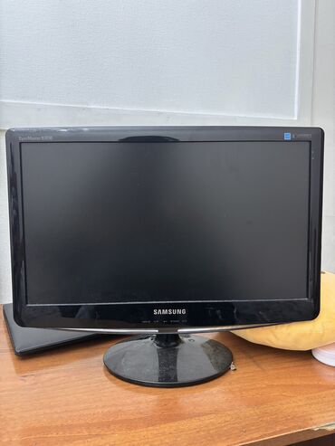 изогнутый монитор для компьютера: Монитор, Samsung, Колдонулган, LCD, 17" - 18"