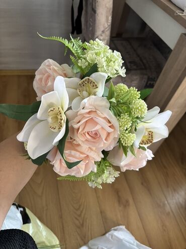 Ruža: Buket svilenih dekorativnih ruža – više varijanti.Ukoliko kupite vise na lalafo.rs — 9 Ruža: Buket svilenih dekorativnih ruža – više varijanti.Ukoliko kupite vise — 9