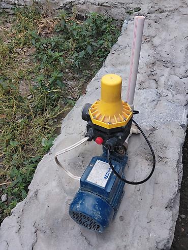 ikinci əl su cəni: Su matoru ve ustunde hidrafor ile birlikde Məhsul: Avtomatik su nasosu — 1