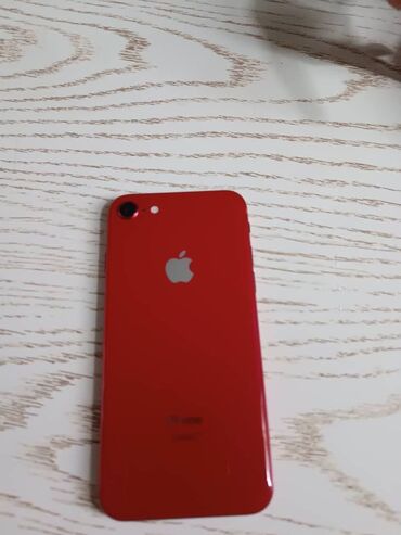 телефон в оше: IPhone 8, Б/у, 64 ГБ, Красный, Чехол, 74 %